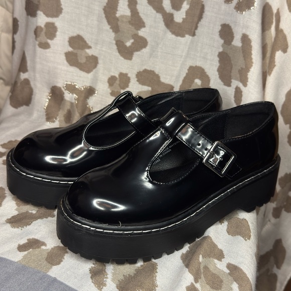 SOLD - Picture 3 of 6